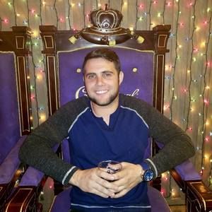 Meet your Posher, Robert